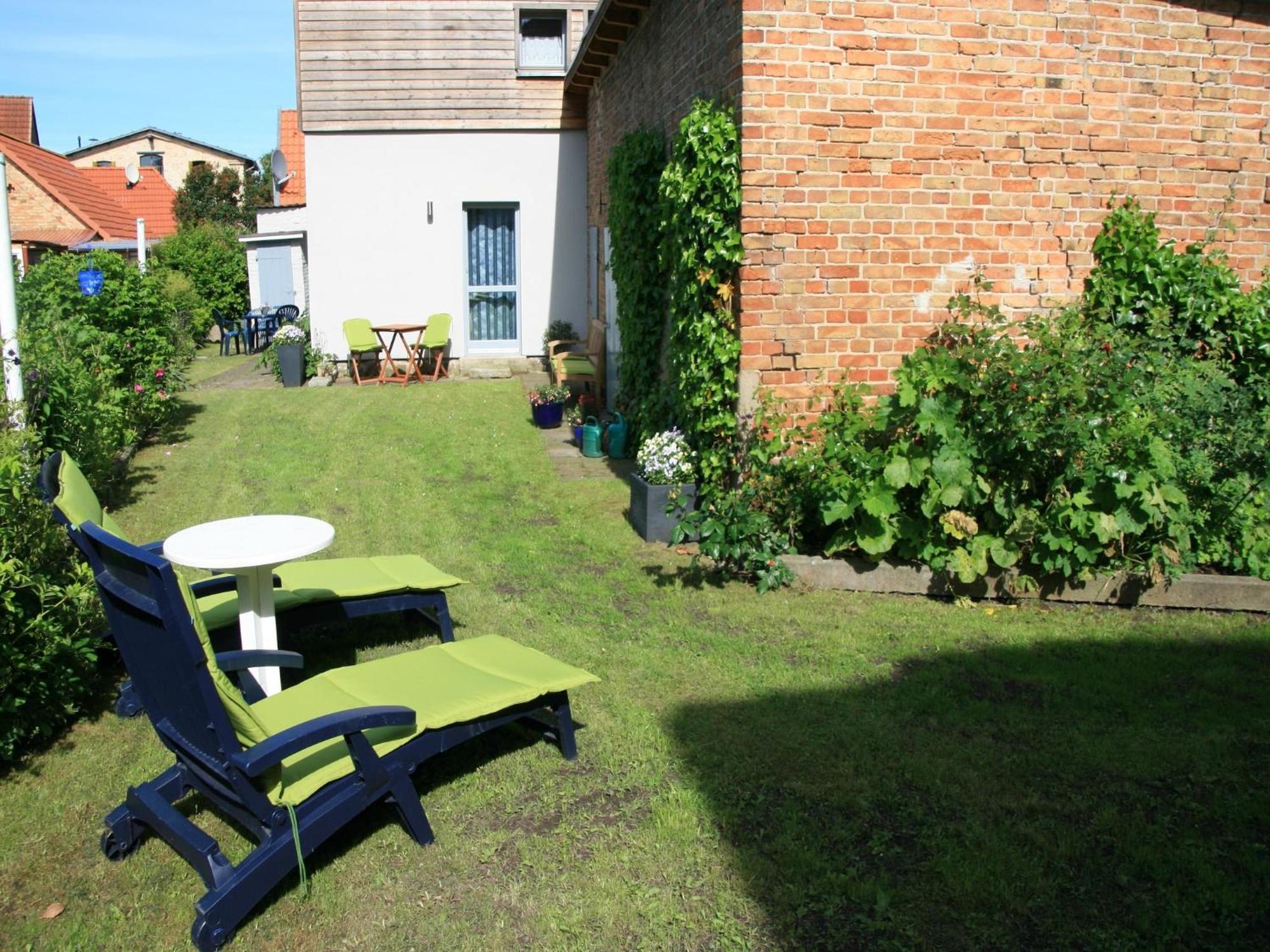 Stylish Apartment With Garden In Kluetz エクステリア 写真